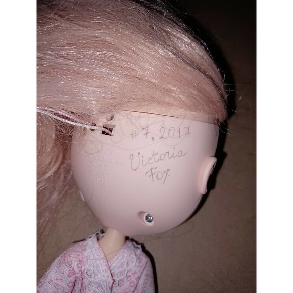 CUSTOM 12” BLYTHE DOLL TAFFY OOAK Bobbi by Victoria Fox Dolls - Picture 5 of 9